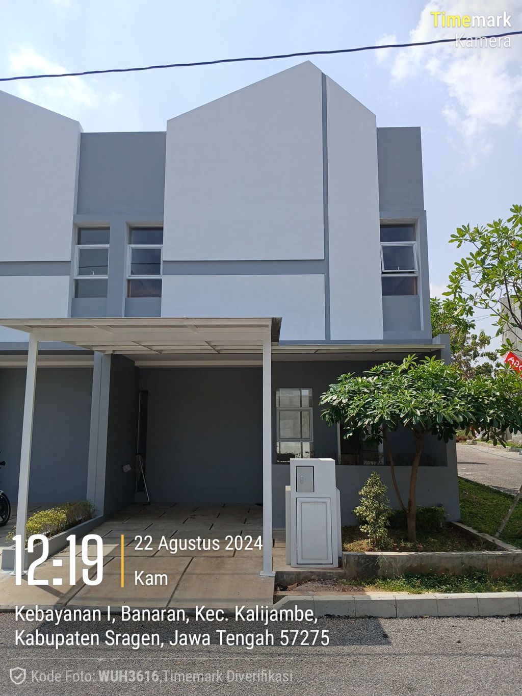 foto tampak rumah tipe 65 perumahan STARCITY