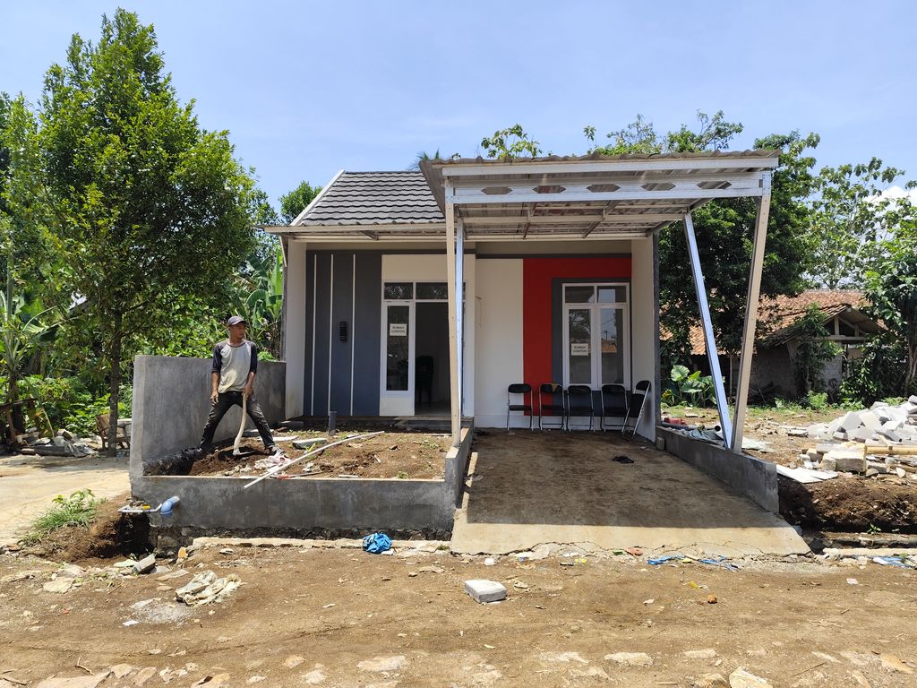 foto tampak rumah tipe 30/60 perumahan Wandri Nagrak Asri