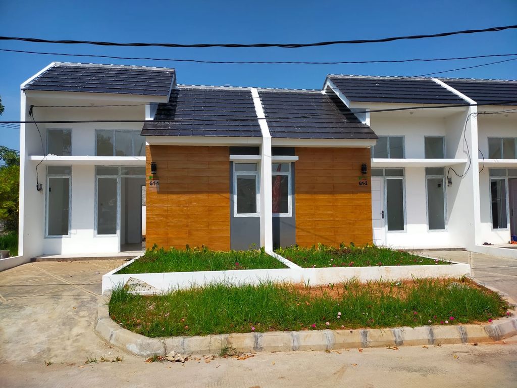 foto tampak rumah tipe LUXURY SIMPLE MINIMALIS perumahan RAJEG TERRACE GREEN RESIDENCE