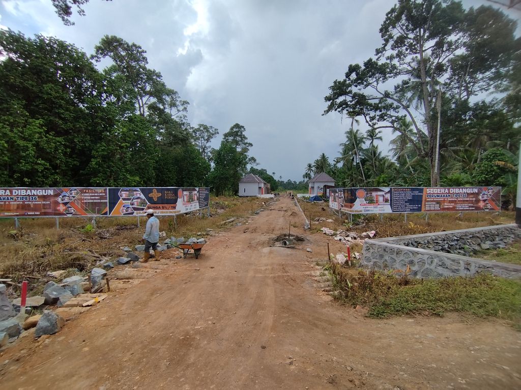 foto gerbang perumahan bara mas