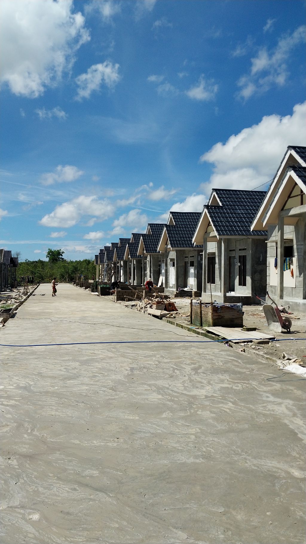 foto posisi tengah perumahan TAMAN PURI INDAH