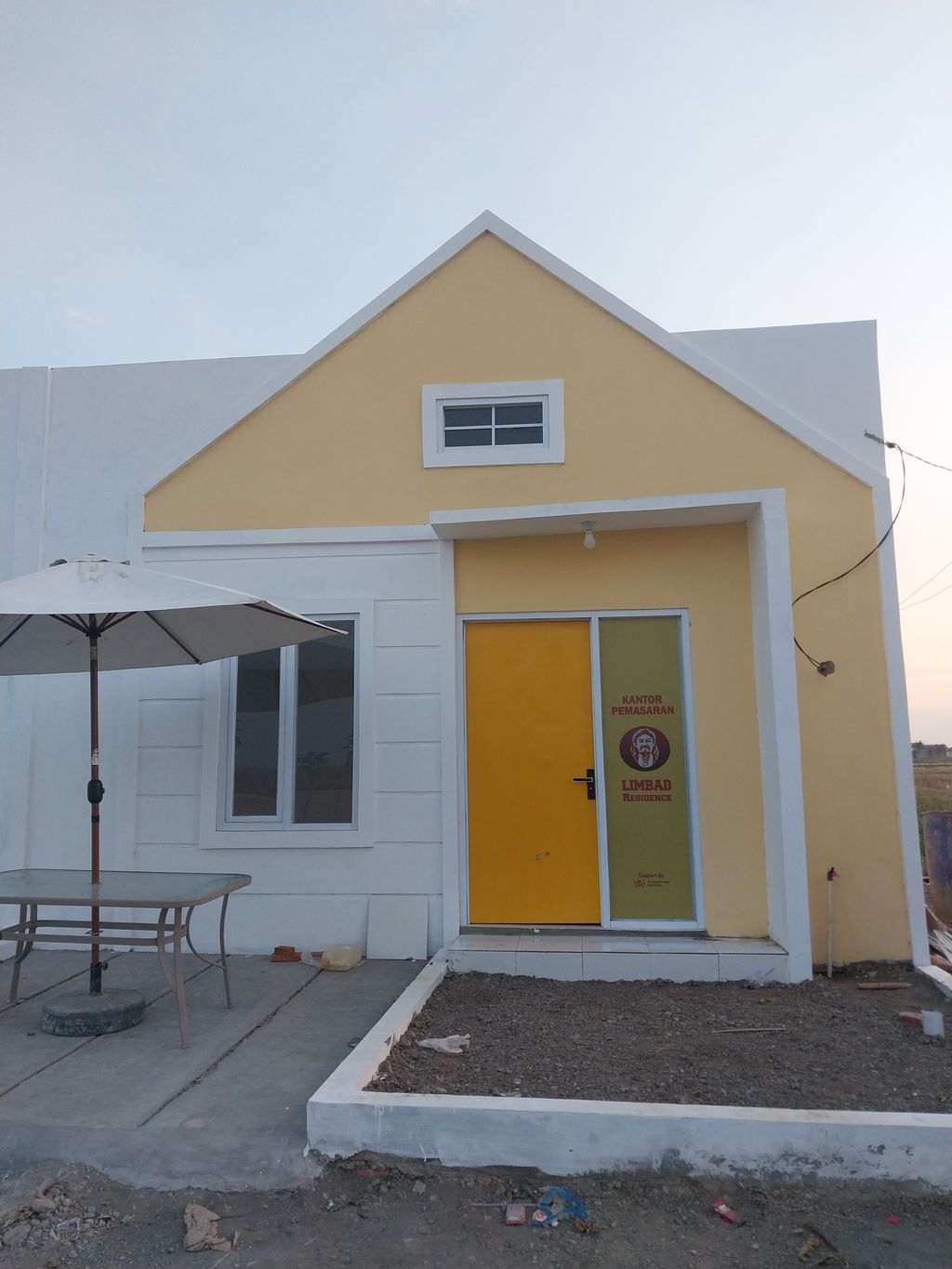 foto tampak rumah tipe 30/60 perumahan Limbad Residence
