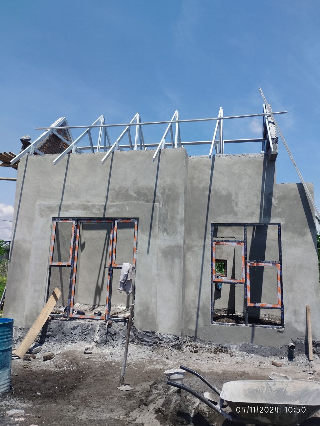 foto contoh rumah perumahan HANUM HARMONY