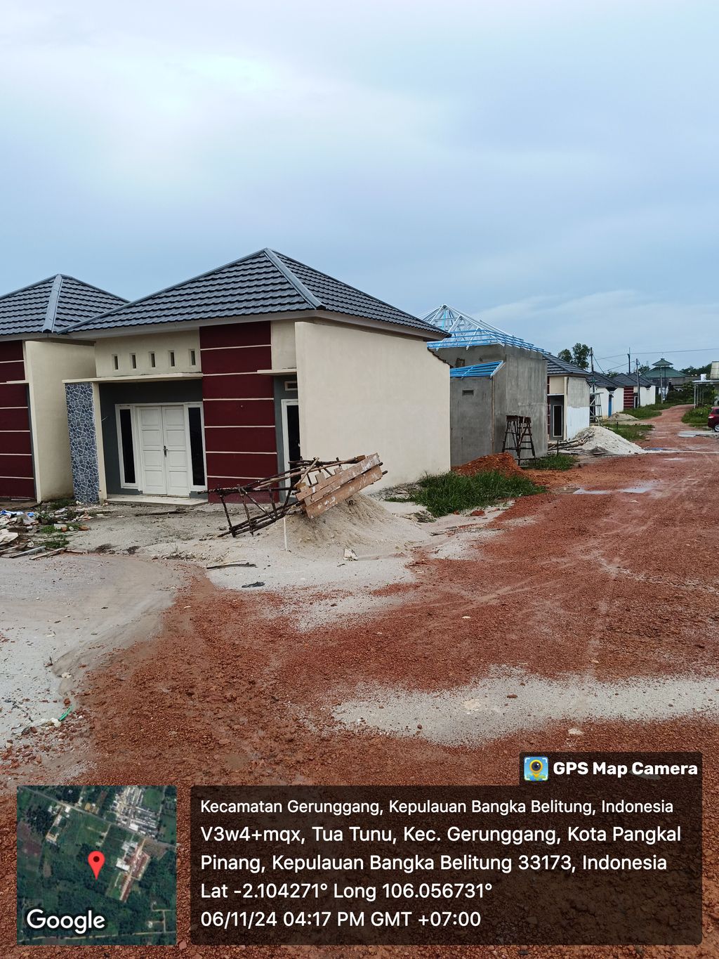 foto posisi tengah perumahan PERUMAHAN PONDOK INDAH 11