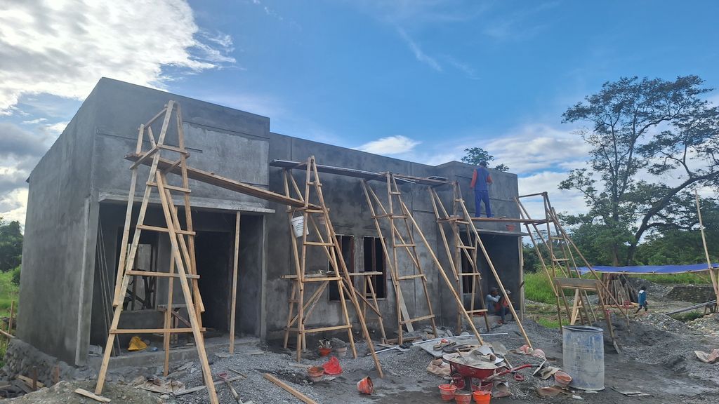 foto contoh rumah perumahan RAFFLESS RESIDENCE 4