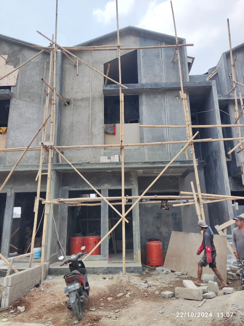 foto tampak rumah tipe 50 Compact (3 Kamar) High Ceiling(504) perumahan G-Land Katapang Residence 1