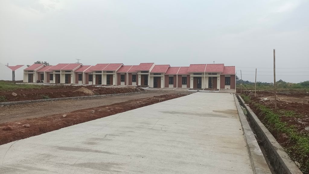 foto gerbang perumahan SAGA RESIDENCE