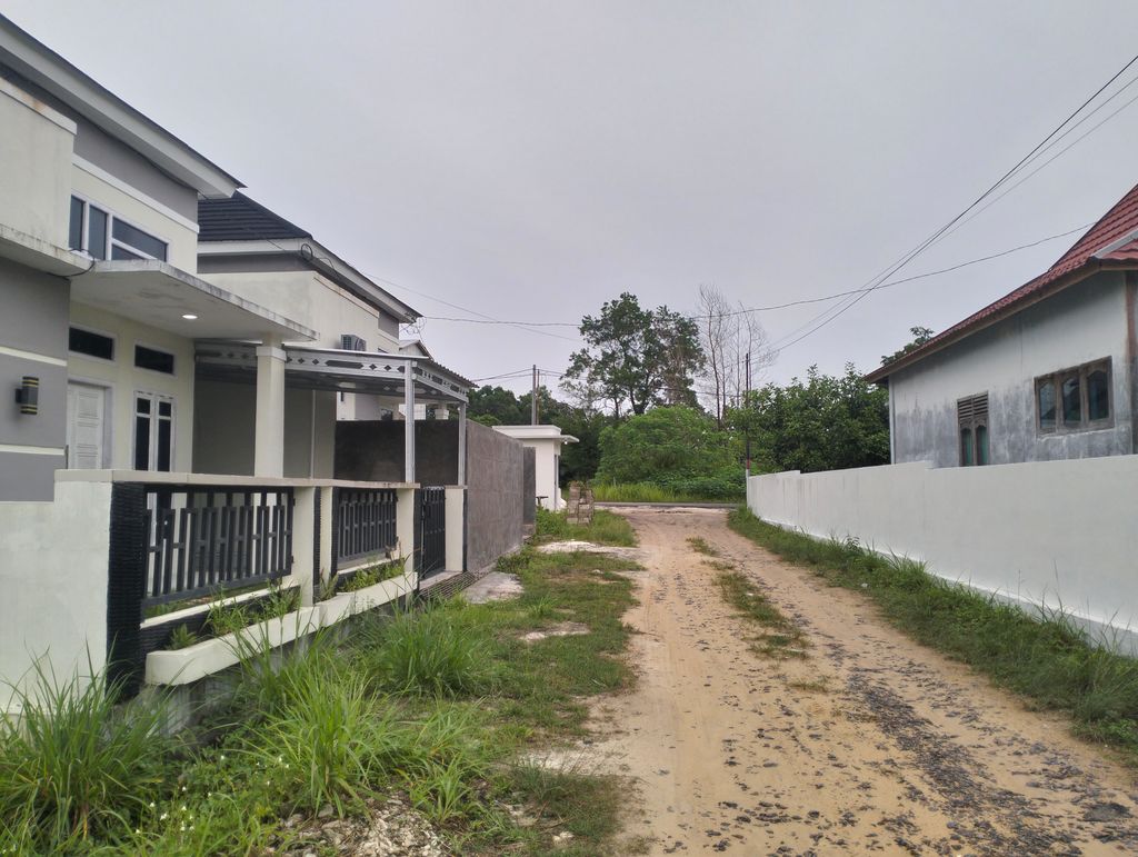 foto posisi tengah perumahan Green Mansion Fatrida / Depan