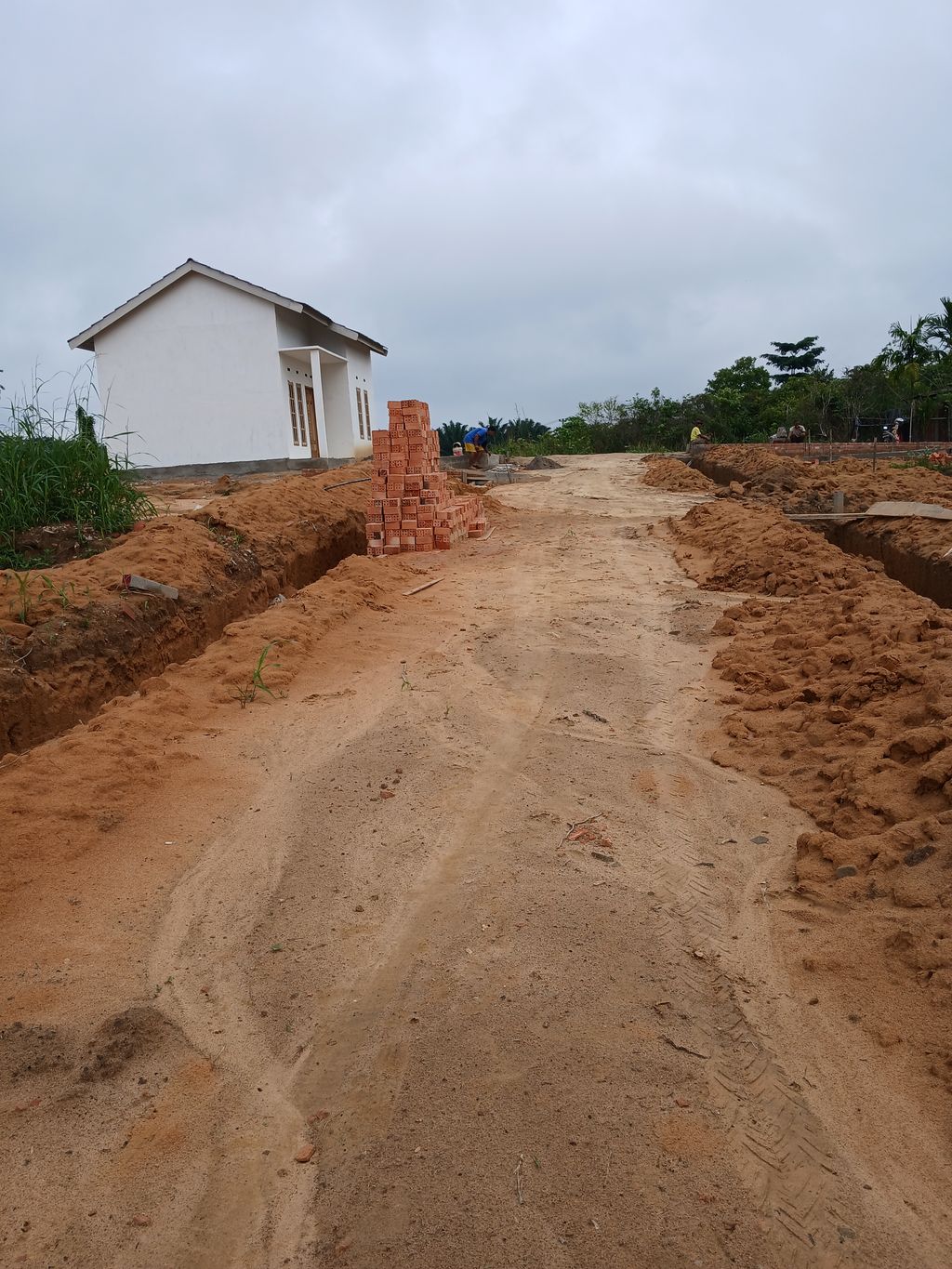 foto posisi tengah perumahan PURI HALIM 3