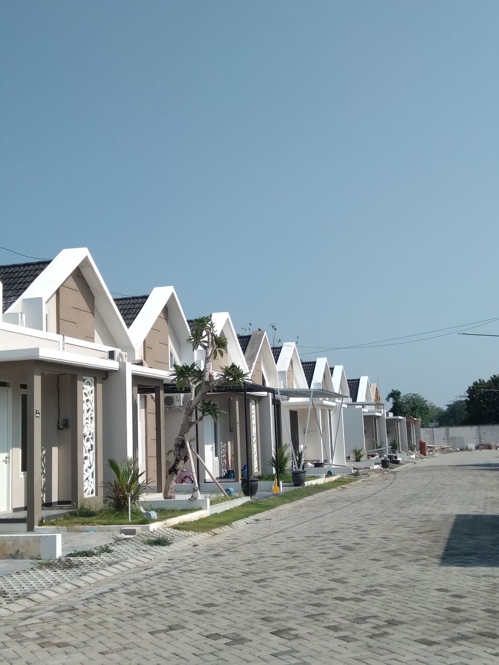 foto posisi tengah perumahan GRAND VIOLA TOWNHOUSE TAHAP 2