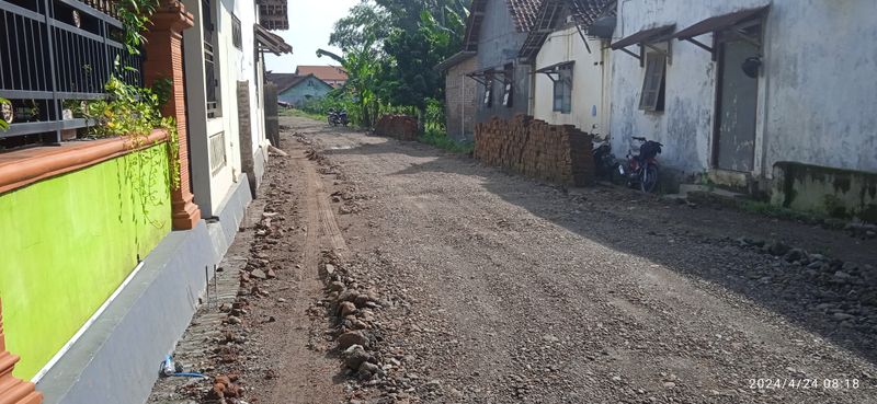 foto gerbang perumahan Valencia Regency