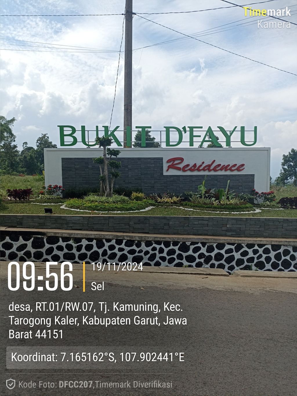 foto gerbang perumahan Perumahan Bukit Dfayu Residence