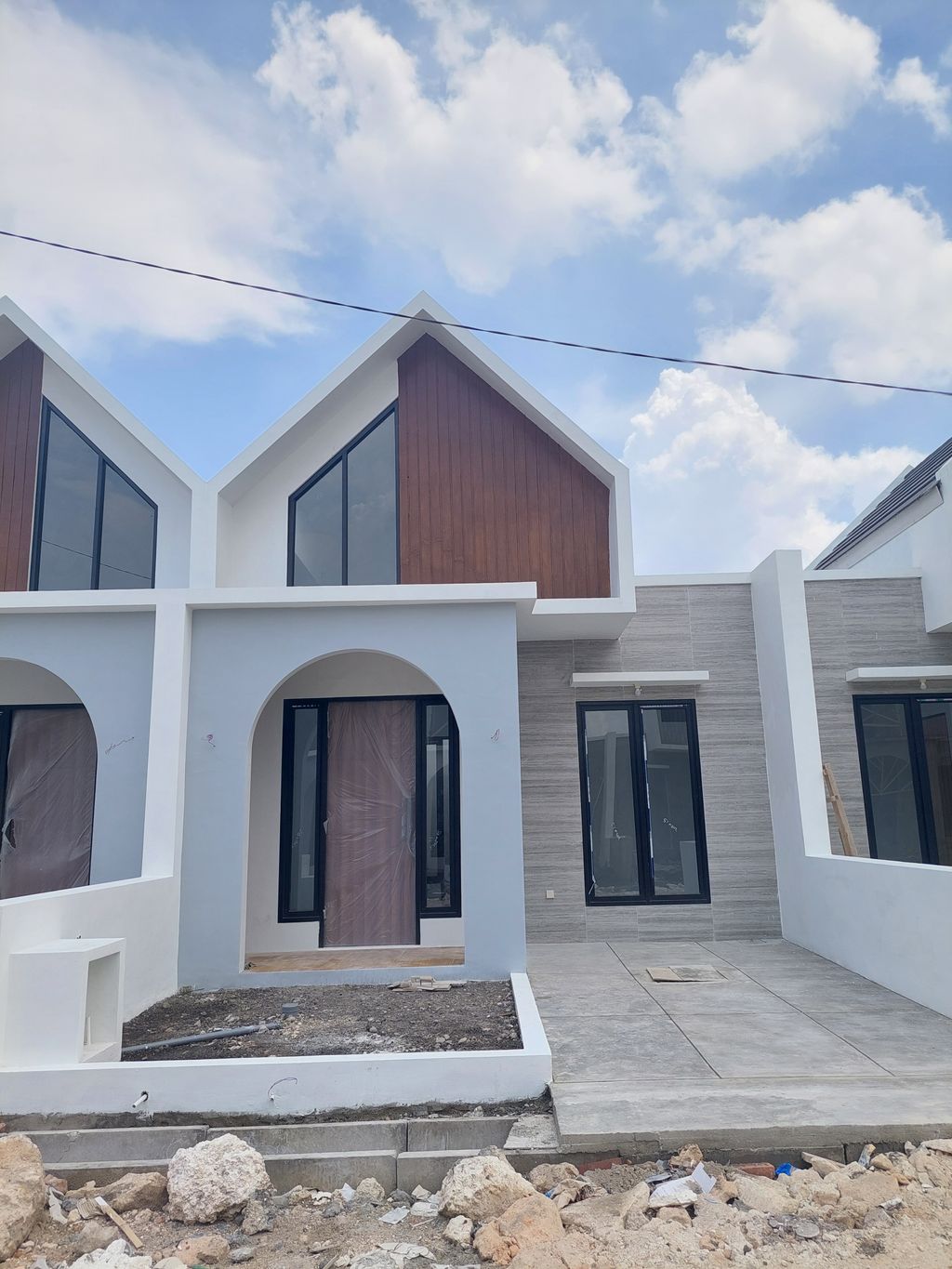 foto tampak rumah tipe 36/66 perumahan THE PERMATA VILLAS 2