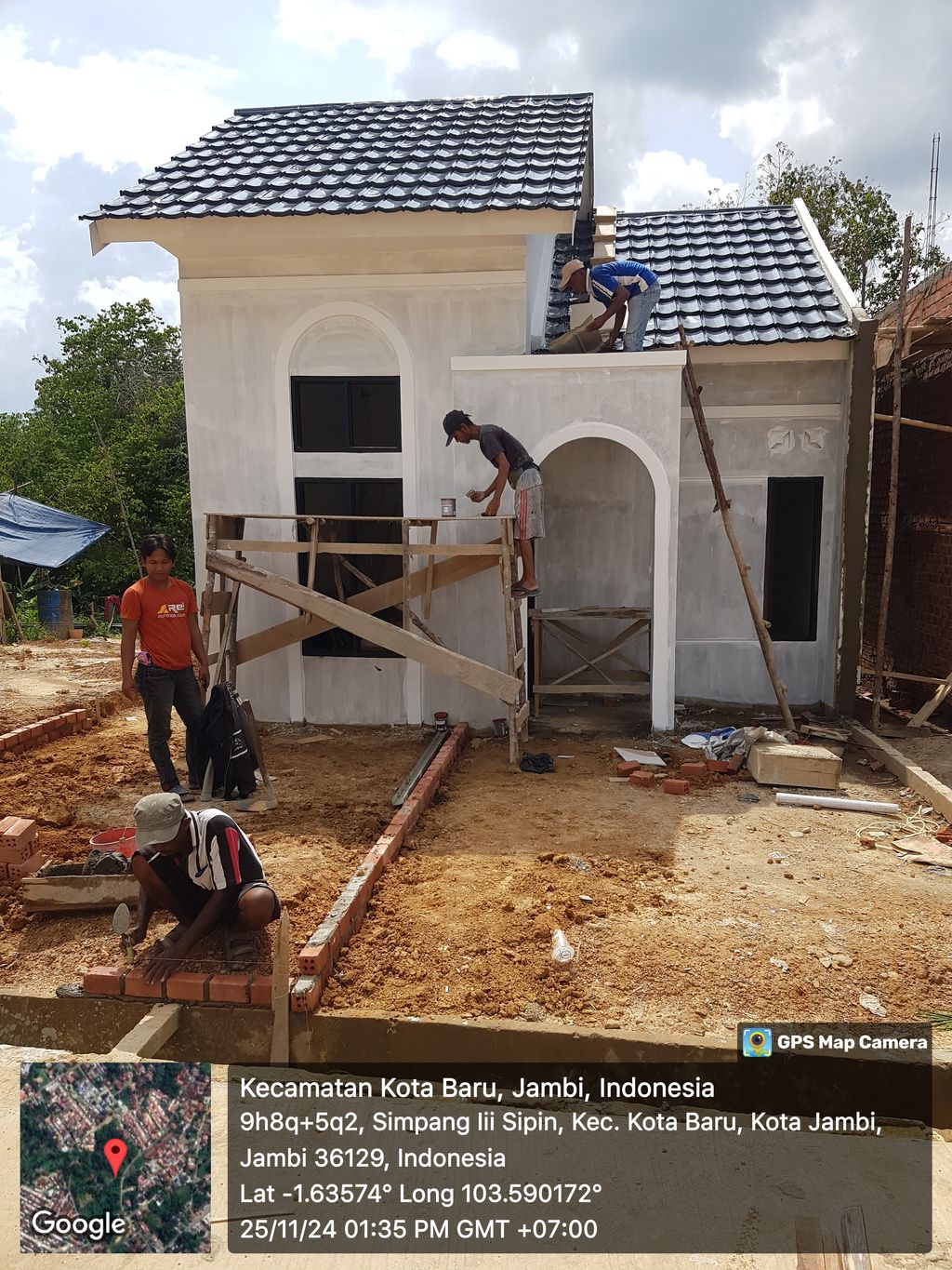 foto contoh rumah perumahan GRAND WIJAYA MAYANG