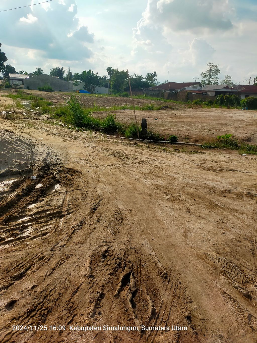 foto gerbang perumahan DIMENSI RESIDENCE MELATI