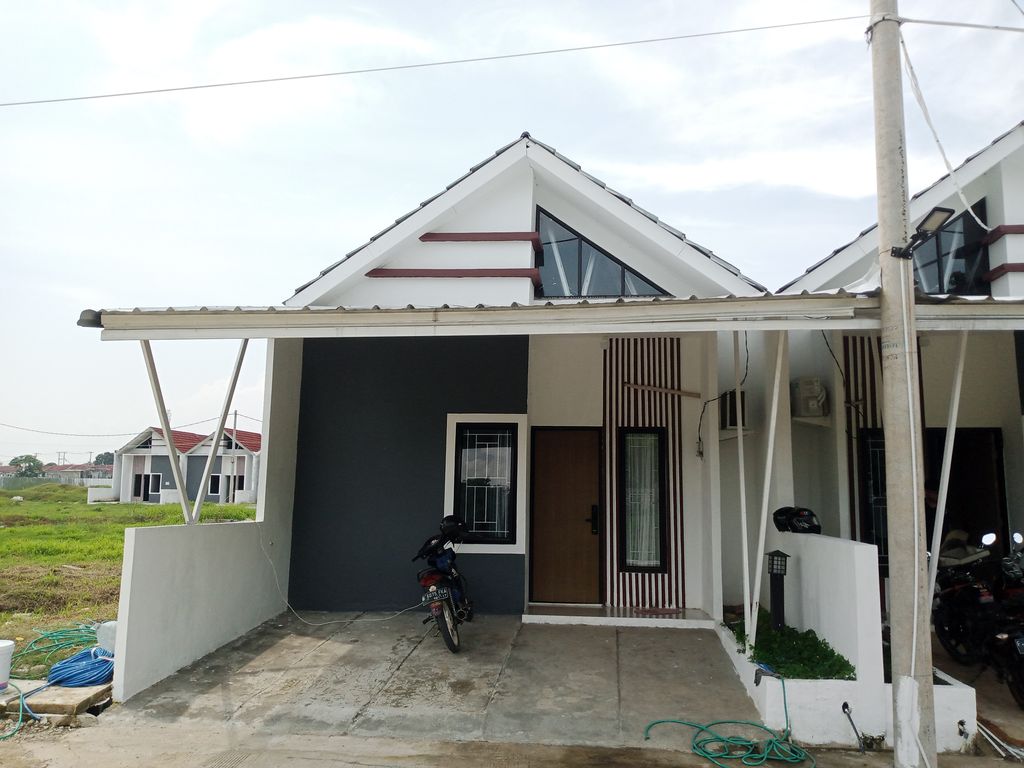 foto tampak rumah tipe 40/90 perumahan Natureland Kiano 3