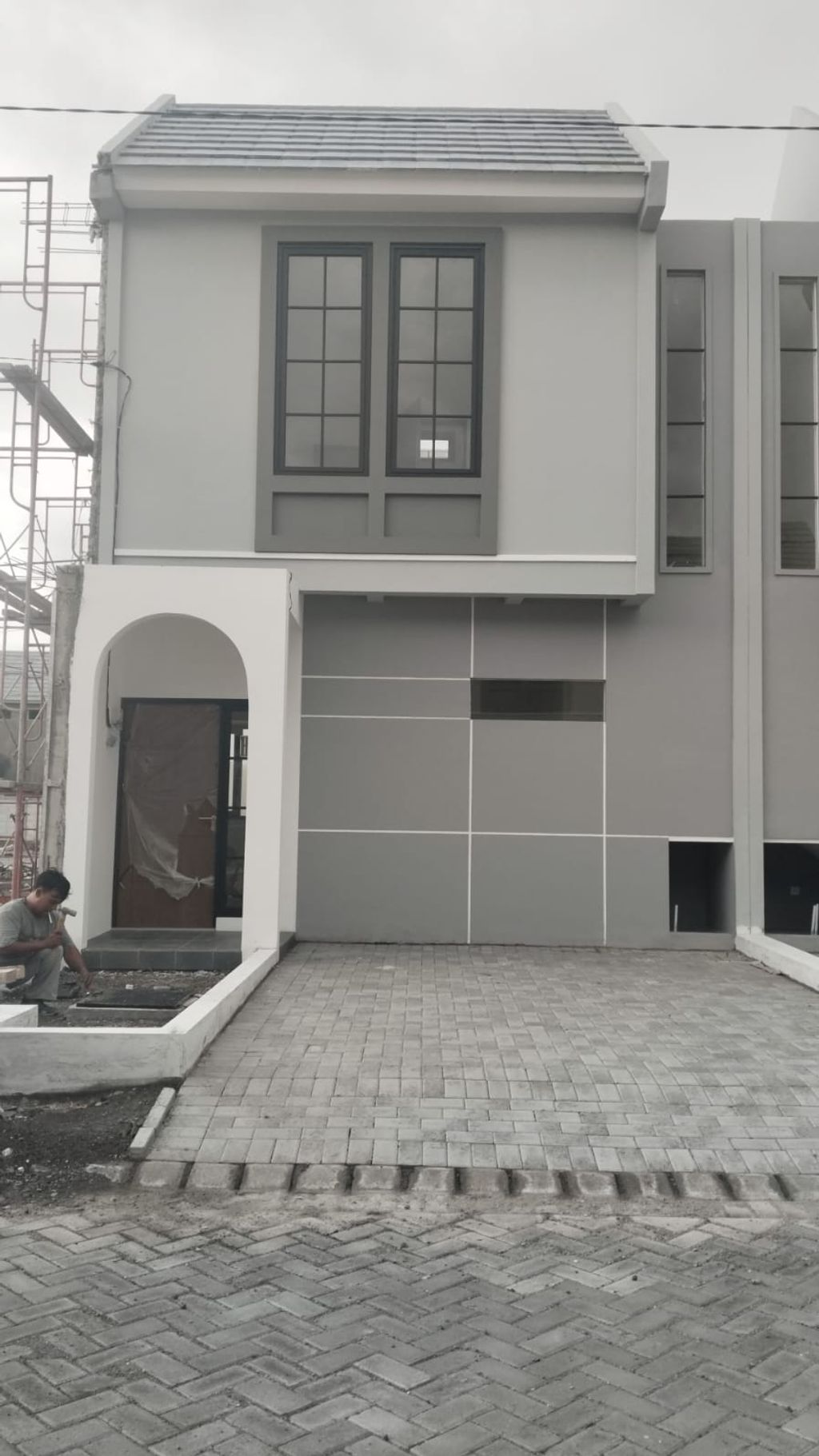 foto tampak rumah tipe Blok H-05 Anderson Cluster kensington perumahan The Anvaya Juanda