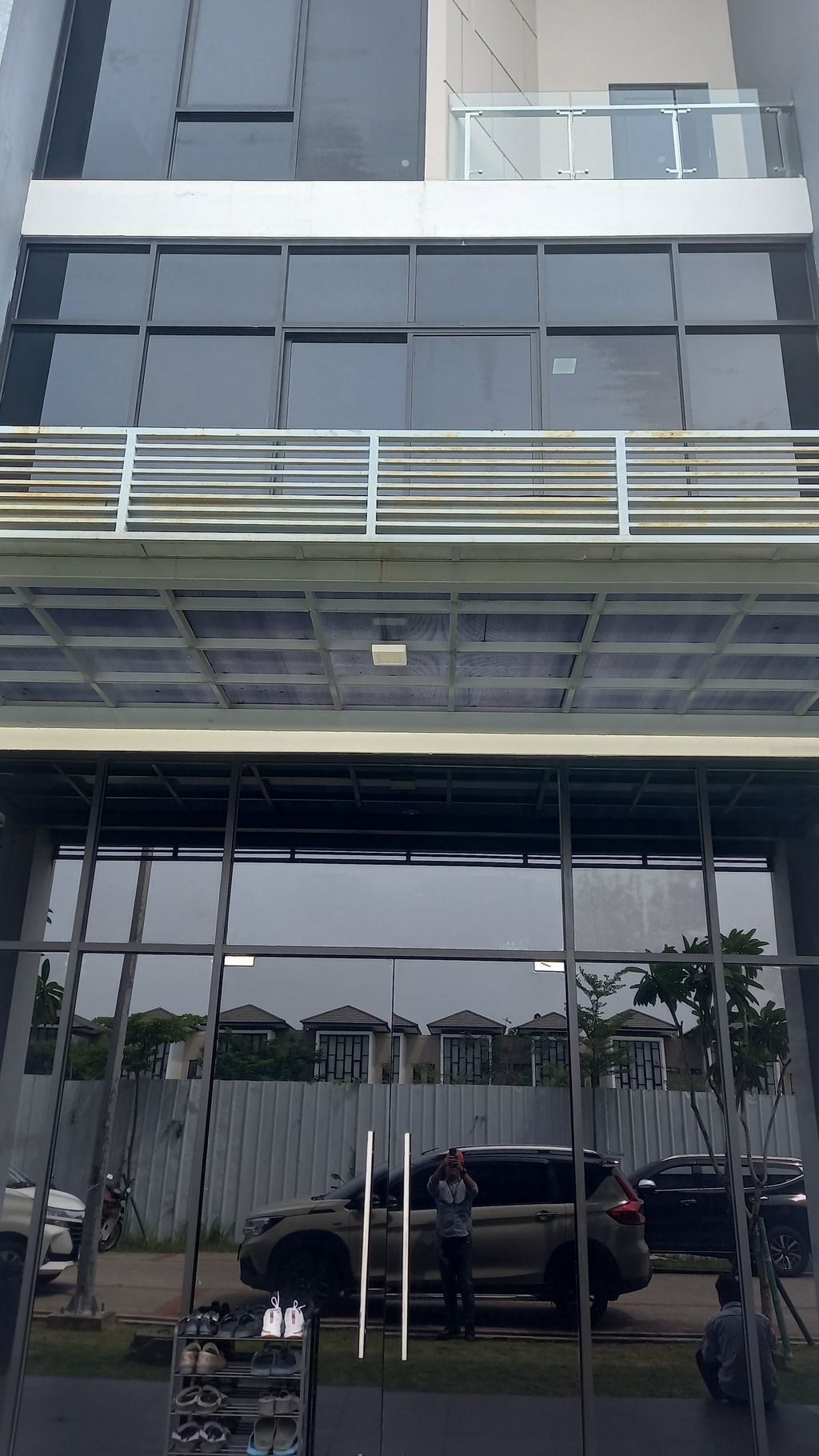 foto contoh rumah perumahan New East