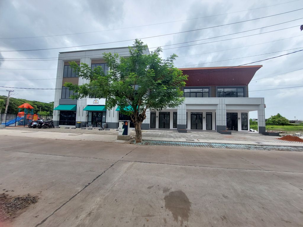 foto posisi tengah perumahan RUKO TRIBECA SQUARE DARMAWANGSA RESIDENCE