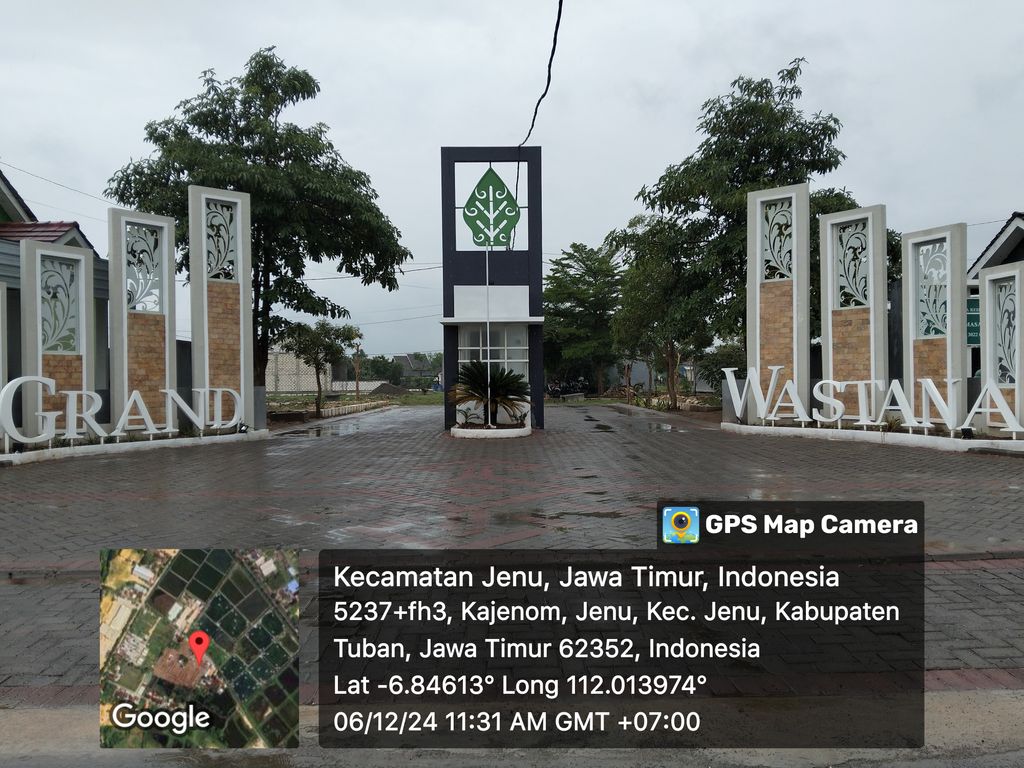 foto gerbang perumahan GRAND WASTANA RESIDENCE