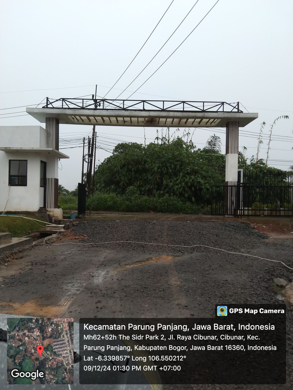 foto gerbang perumahan Perumahan The Shizen Parung Panjang