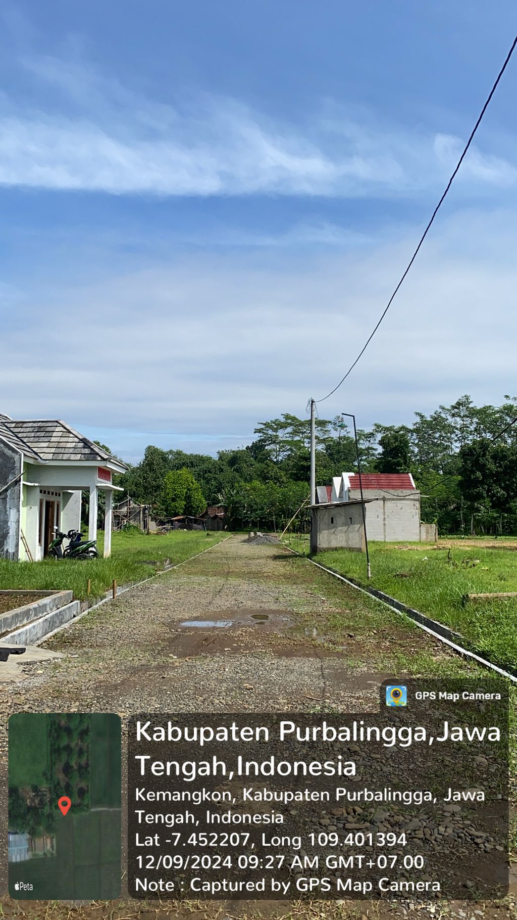 foto posisi tengah perumahan GRIYA PARADISA KEMANGKON