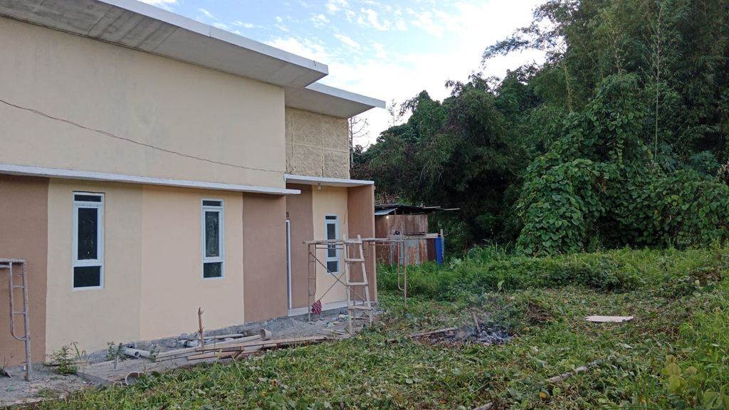 foto tampak rumah tipe Cluster Dihara perumahan FAJAR SOWI DAMAI