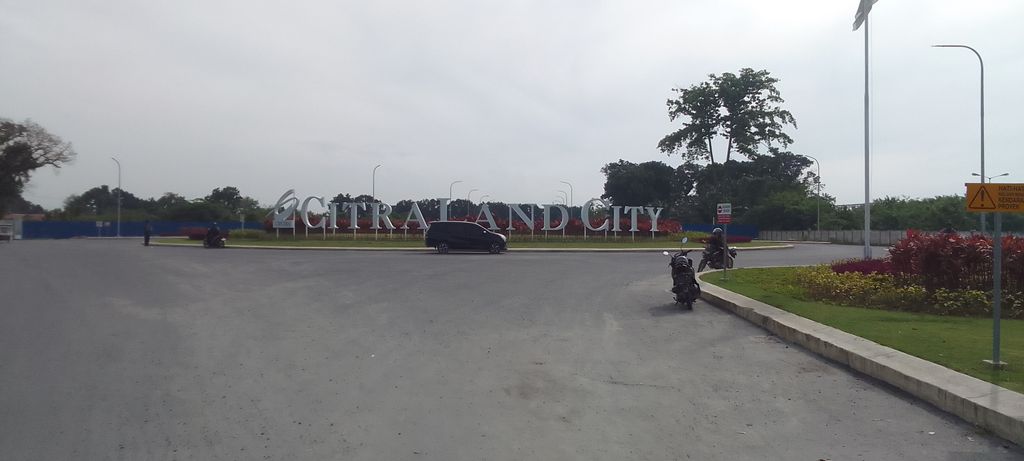 foto gerbang perumahan CitraLand City Sampali