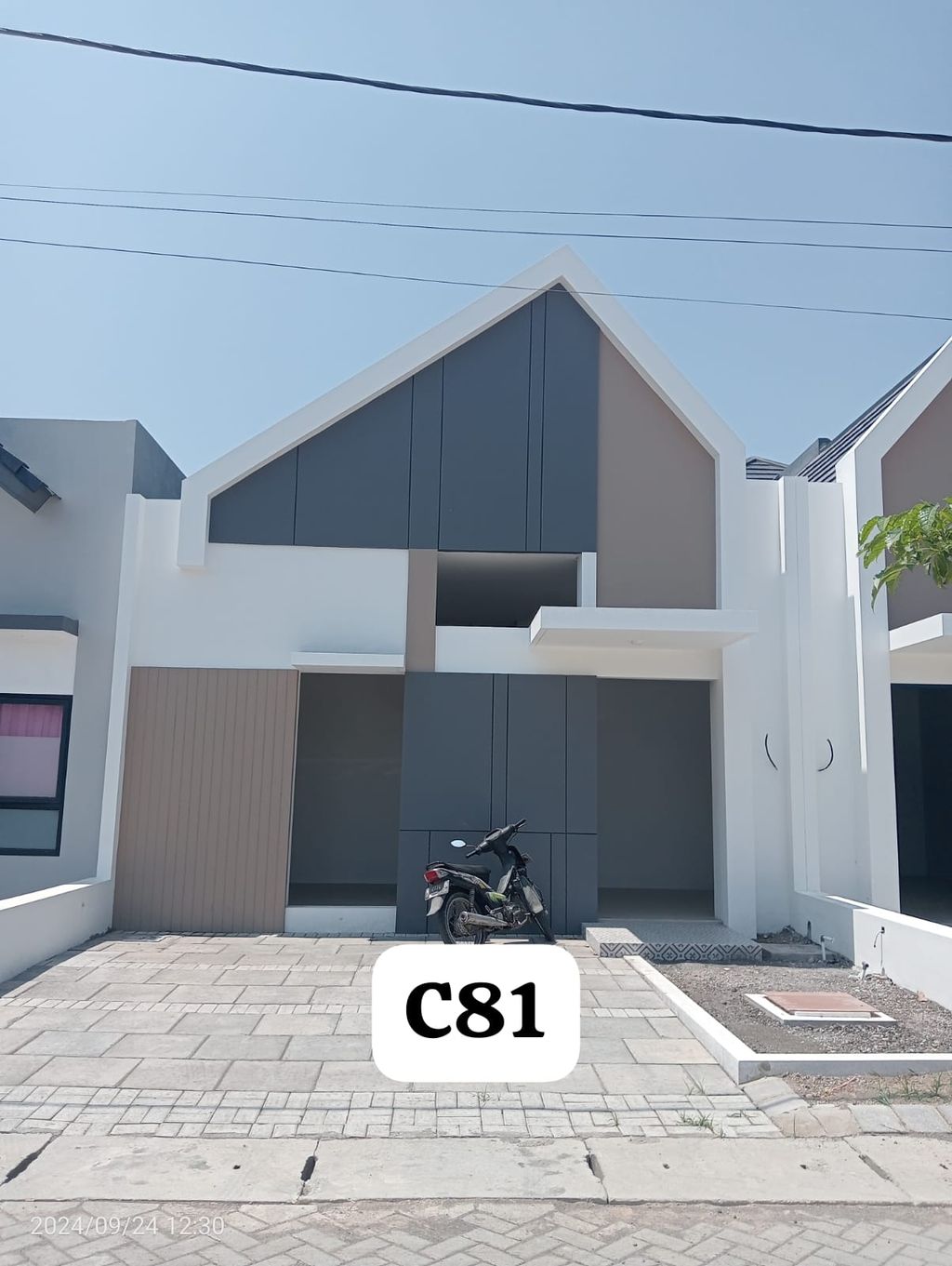 foto tampak rumah tipe DAKOTA perumahan SKYVILLE RESIDENCE