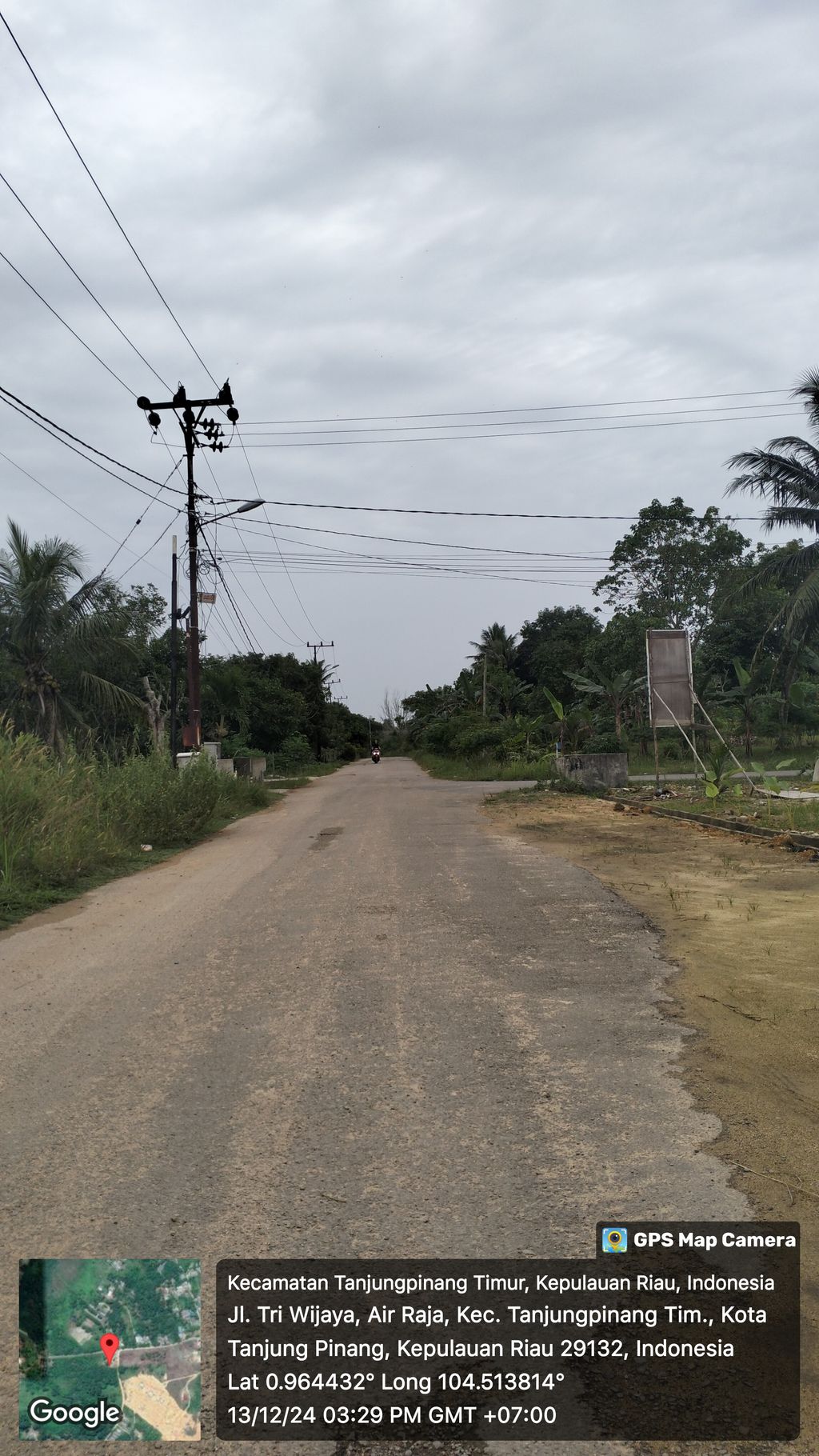foto gerbang perumahan Agung Mentari Village 2