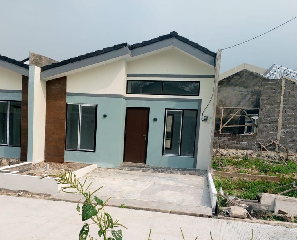 foto tampak rumah tipe 30/90 perumahan PURI SAVA WARINGIN KURUNG