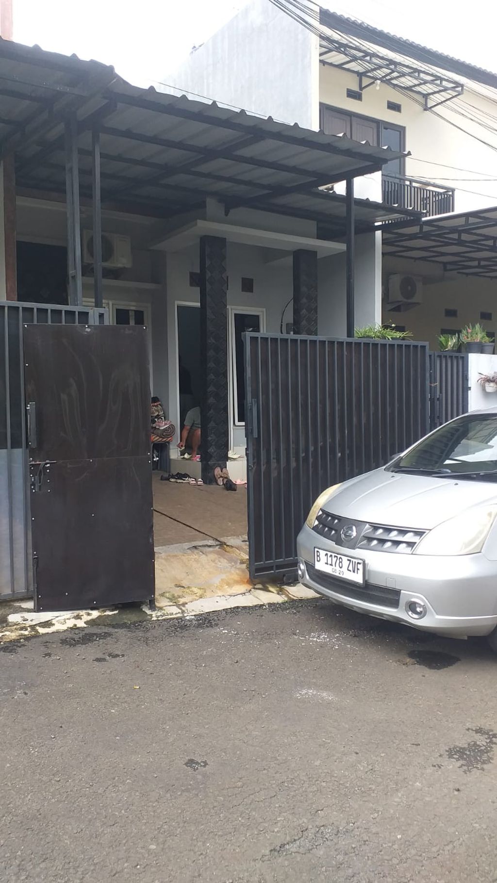 foto tampak rumah tipe 36/60 perumahan BUMI CIMANGGIS INDAH 2