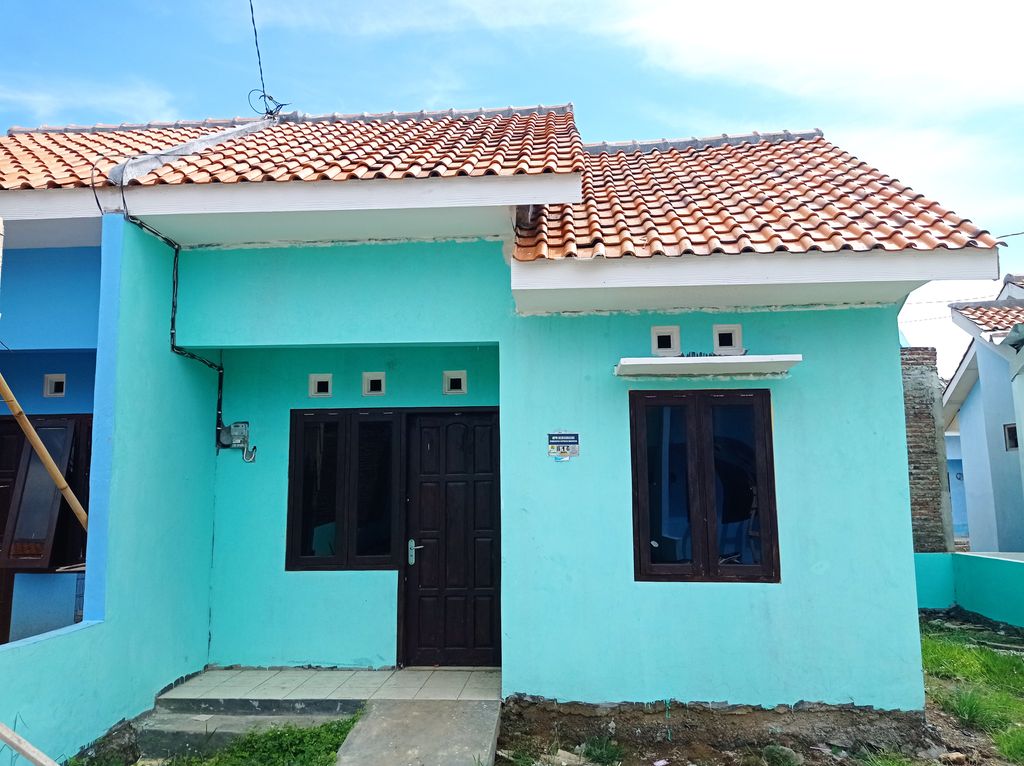 foto tampak rumah tipe 30 perumahan RAHAYU MUTIARA INDAH