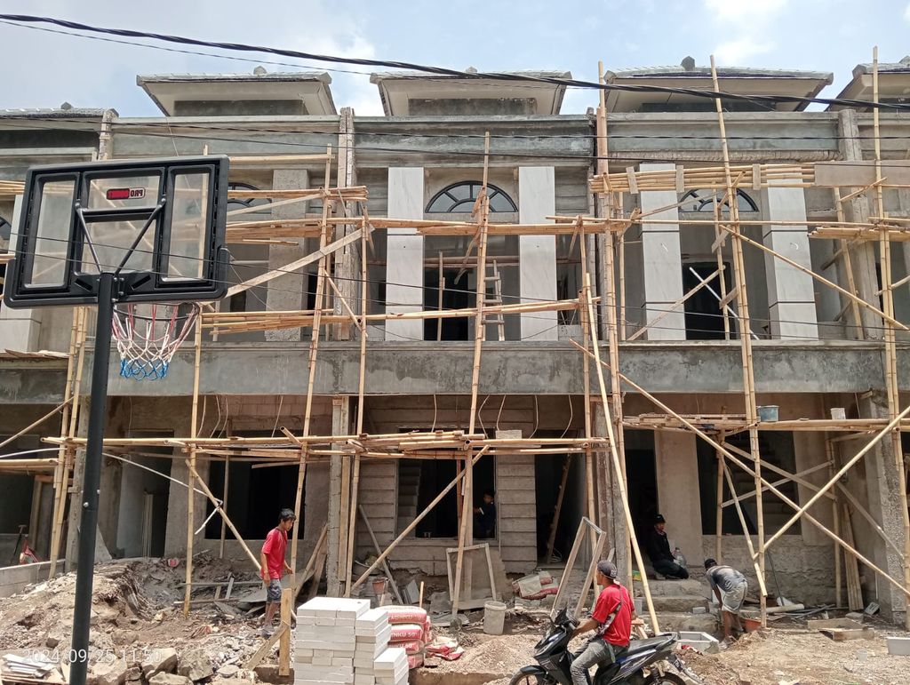 foto tampak rumah tipe 67 Compact Classic Modern Baru(983) perumahan City Garden Residence Blok Fontana