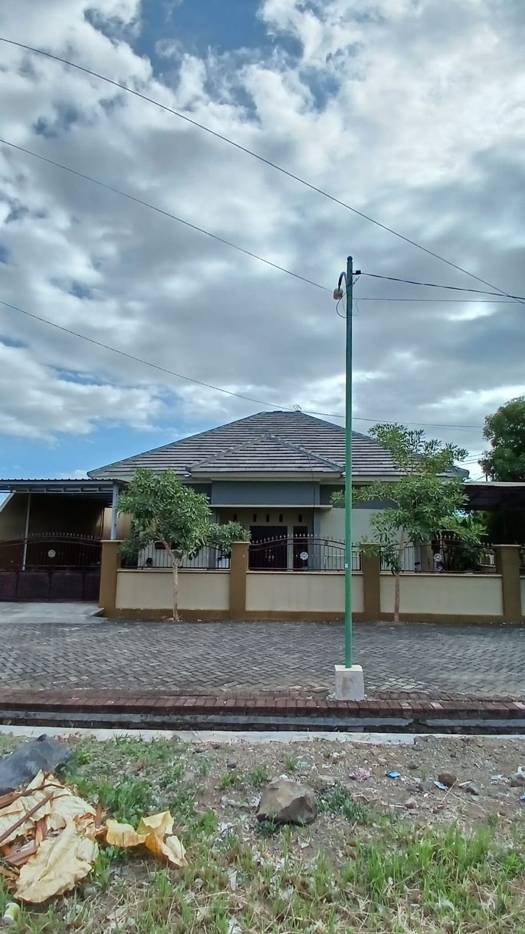 foto tampak rumah tipe 80 perumahan PERUMAHAN DIAMOND RESIDENCE