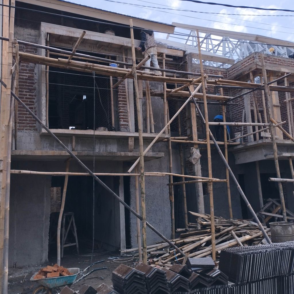 foto tampak rumah tipe 94 perumahan Mustika Townhouse
