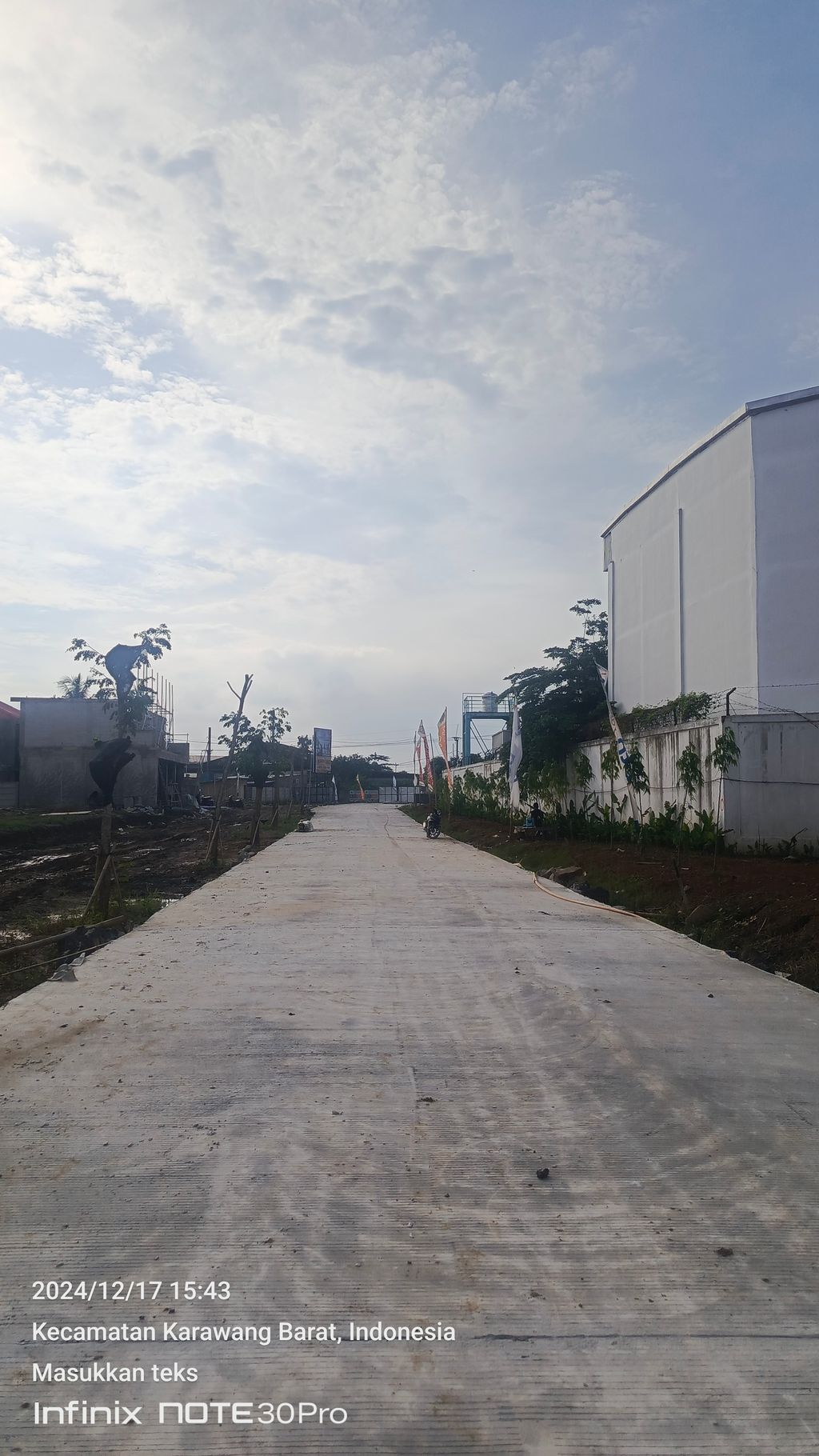 foto posisi tengah perumahan Mangkualam Karawang