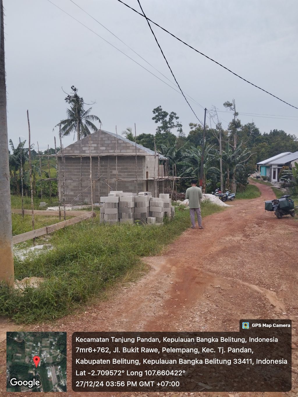 foto posisi tengah perumahan GRIYA HENTA LAND
