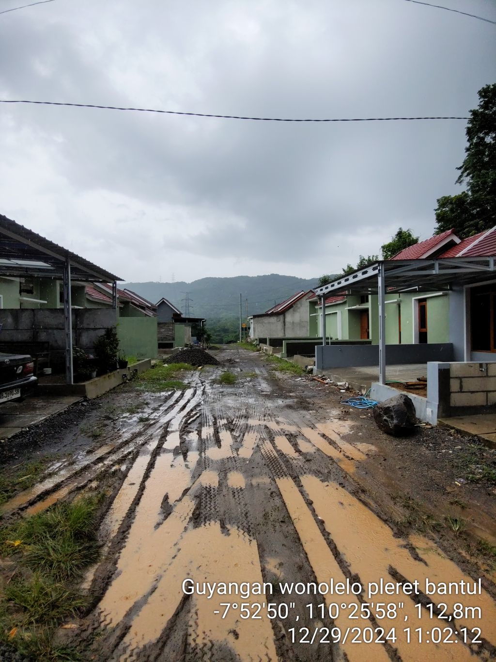 foto posisi tengah perumahan Perumahan Graha Villa Indah Pleret