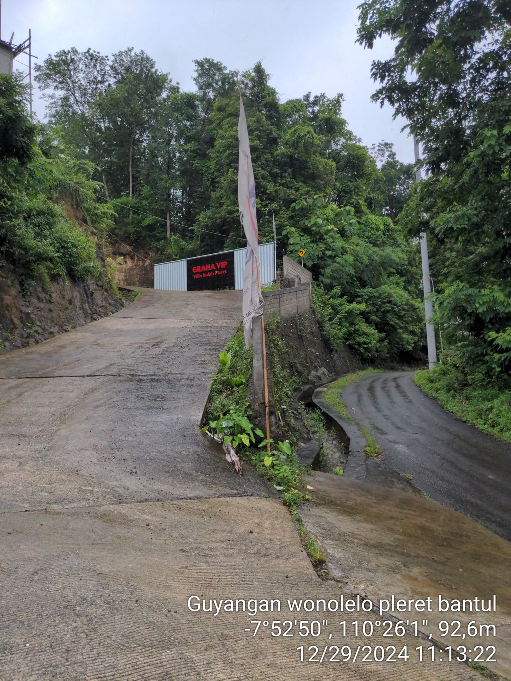 foto gerbang perumahan Perumahan Graha Villa Indah Pleret
