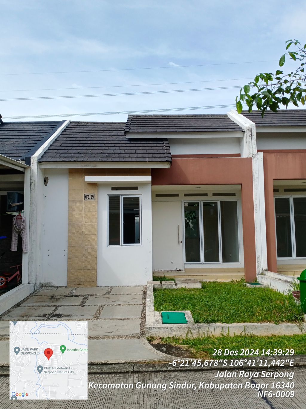 foto tampak rumah tipe NF6-09 perumahan SERPONG NATURA CITY