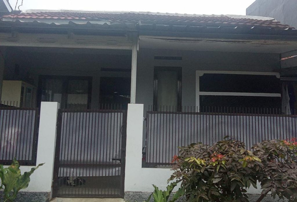 foto tampak rumah tipe 36/96 perumahan SERPONG SURADITA RESIDENCE (TAHAP 1)