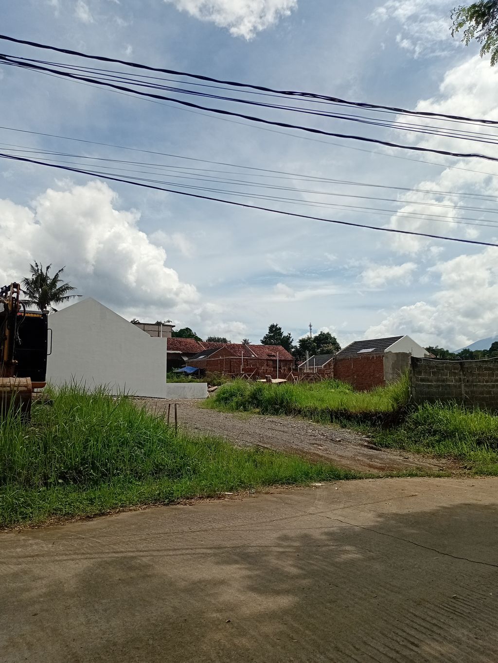 foto gerbang perumahan ROYAL RABBANY CIPARAY