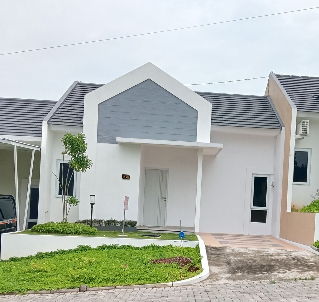 foto tampak rumah tipe H-26 perumahan PANORAMA BANJARAN