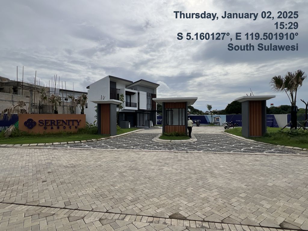 foto gerbang perumahan Serenity Garden
