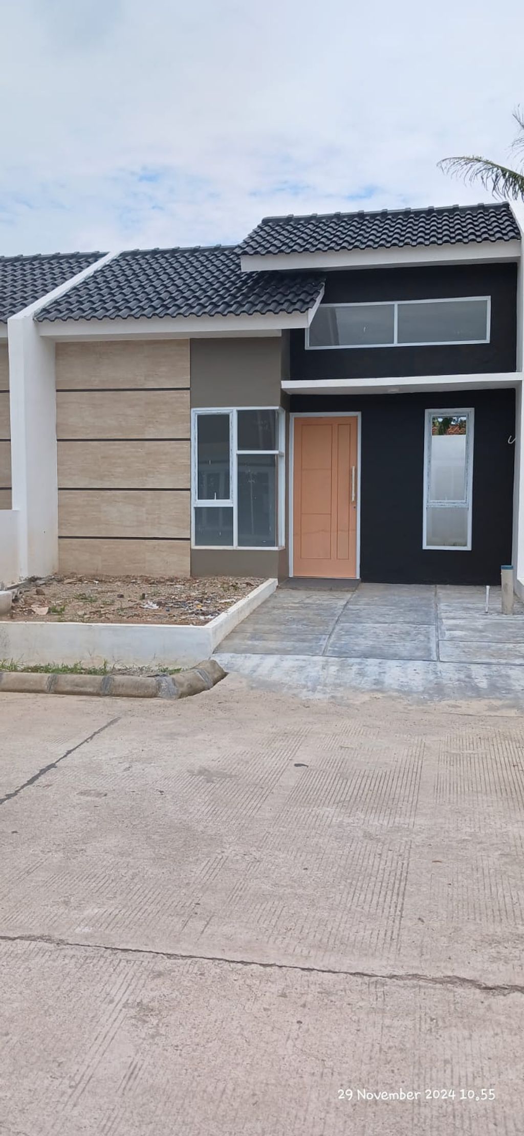 foto tampak rumah tipe 30/74 Komersil perumahan PURI HARMONI TIGARAKSA
