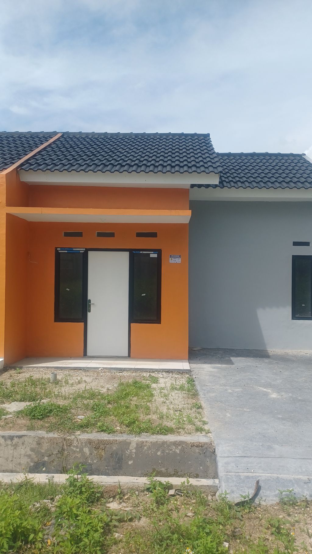 foto tampak rumah tipe 30 perumahan TAMAN ARROYAN JAYANTI