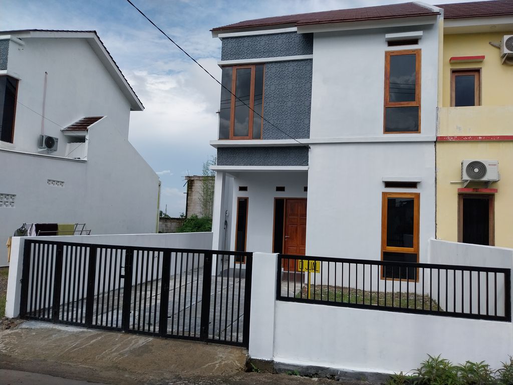 foto tampak rumah tipe 72/98 perumahan Cluster Padjadjaran Bamboo Residence 3 - Cluster Villa Bambu