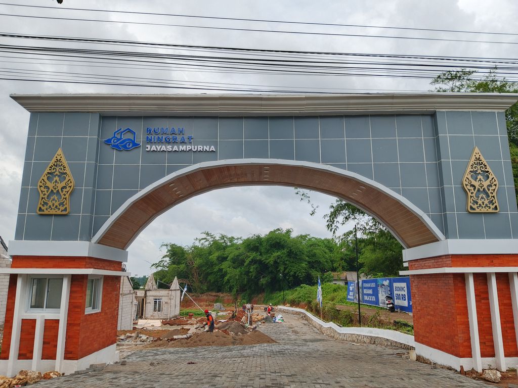 foto gerbang perumahan RUMAH NINGRAT BEKASI JAYASAMPURNA