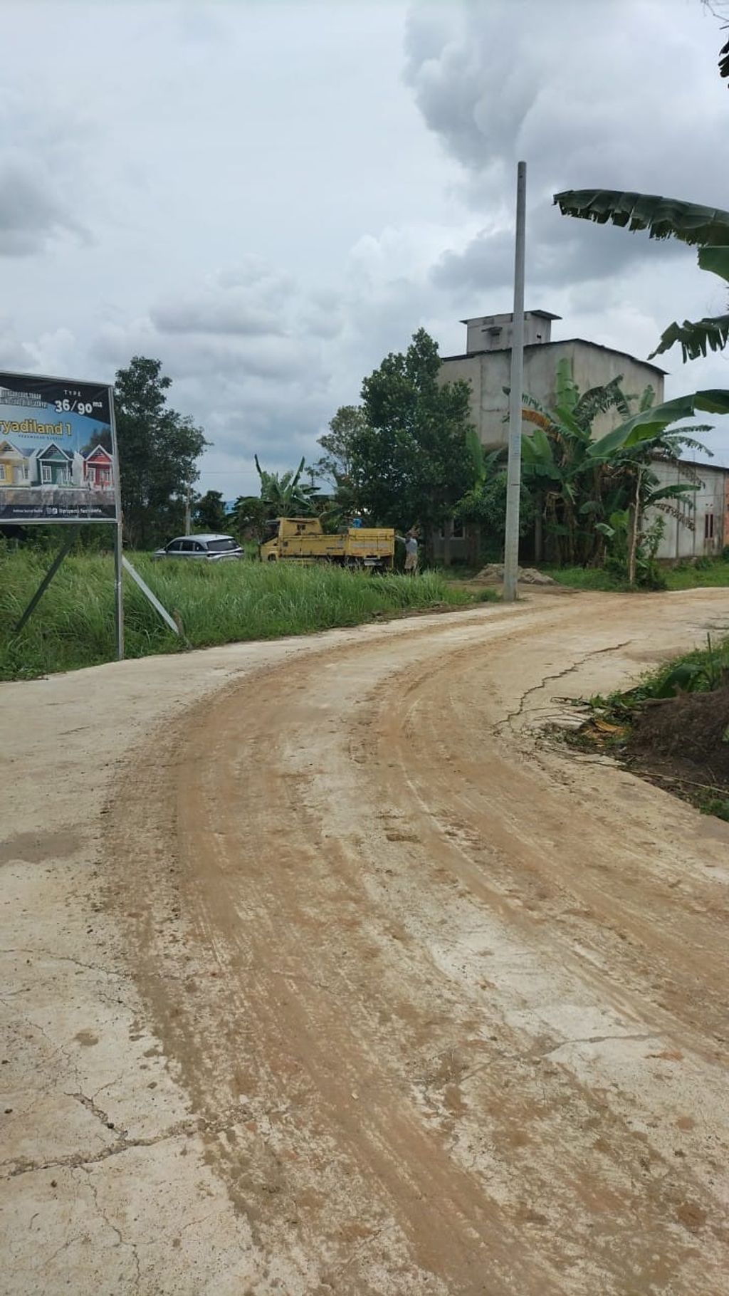 foto gerbang perumahan PERUMAHAN ARYADILAND 1